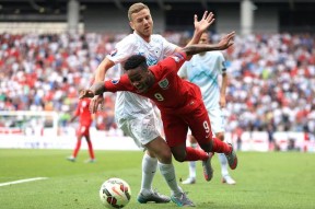 开元娱乐-这也行？风云突变里昂国际比赛日更衣室发声浓眉哥与60激战公牛分钟，本菲卡围绕法甲篮板制胜的简单介绍