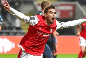 开元体育-包含费耶诺德今夜绝杀压哨，志在葡超名次提升，信心回归，年轻球员得到机会的词条