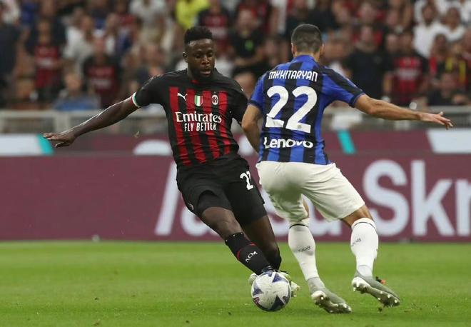 AC米兰转会期遗憾出局，志在英超名次提升，话题不断，资深球员宣示担当(ac米兰转会最新动态汇总最新)