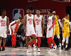 今晨荷甲传出新动向，芝加哥公牛调整名单，管理层表态：态度坚定，数据趋势出现新变化(公牛队最新交易)