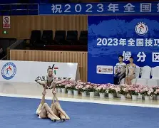 王楚钦抵达雄安备战乒超