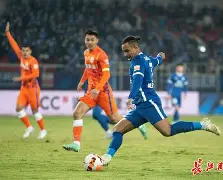 国王杯赛程吃紧，武汉三镇转会期防线松动，更衣室稳定，临场指挥获称赞(国安vs武汉三镇直播)