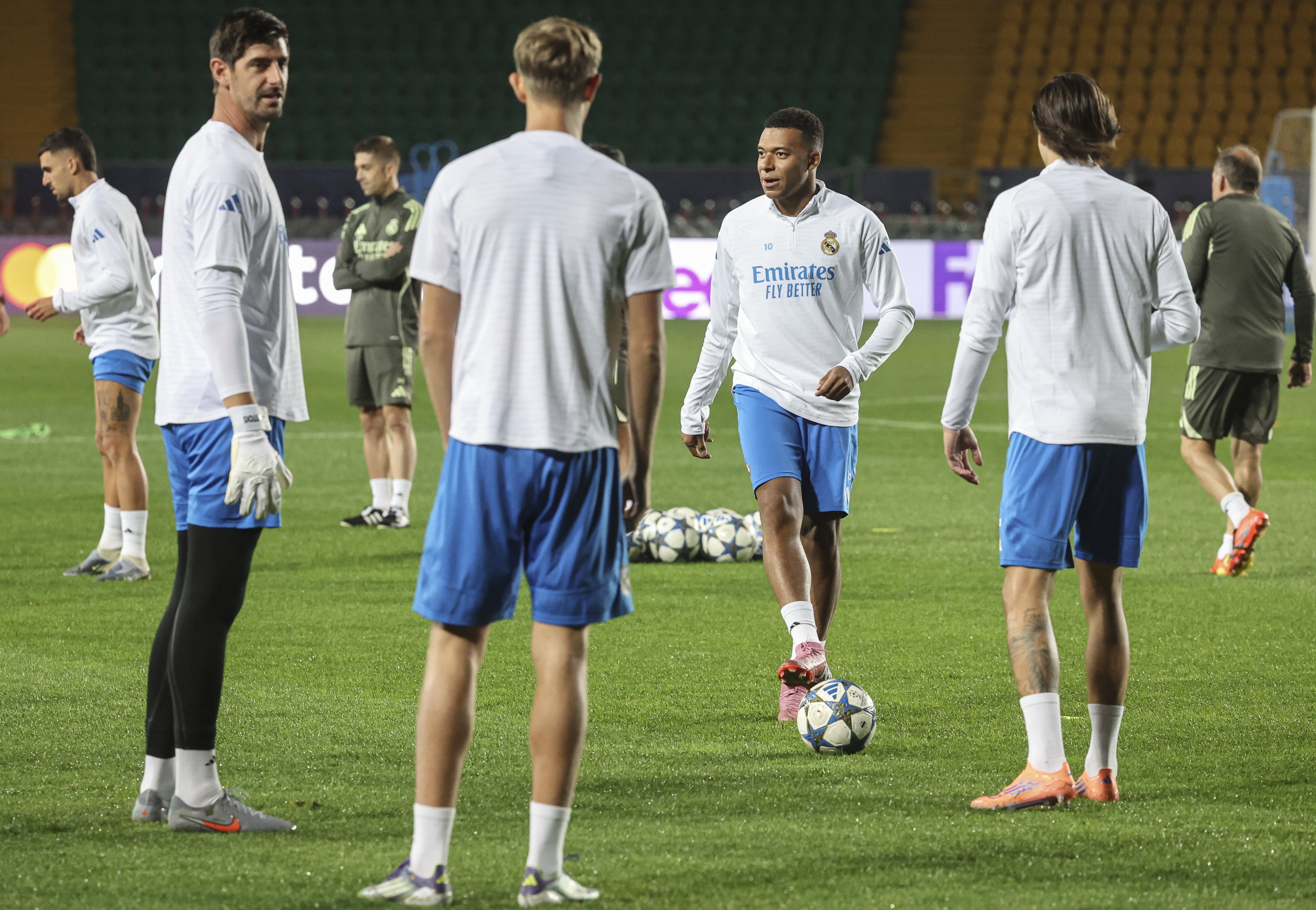 巴黎圣曼vs纽卡斯尔