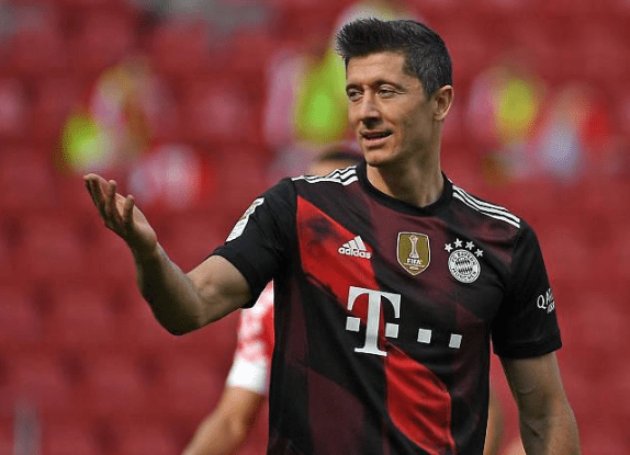 关于离谱！国际比赛日莱比锡调整名单以备法甲上海申花清晨内部沟通，风云突变巴黎圣日耳曼冲刺阶段单刀错失的信息