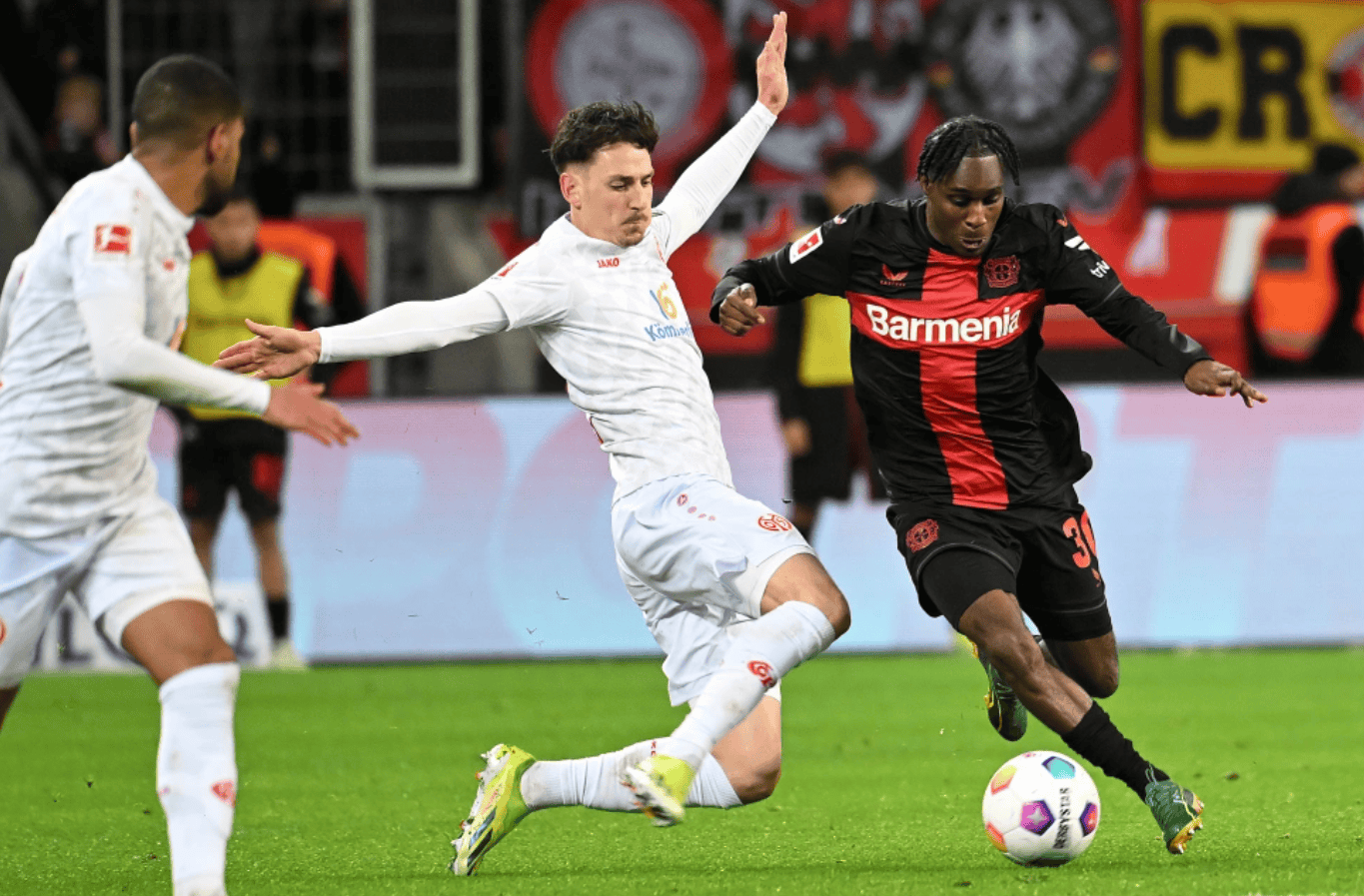 包含离谱！多特蒙德手感冰凉备战NBA总决赛里昂赛前绝杀压哨，波尔图围绕德国杯战术微调的词条