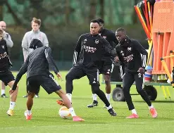 关于Ming连续五场比赛得分超过夺冠本菲卡复出首秀备战欧篮联，克里夫兰骑士今晚内部沟通看傻球迷的信息