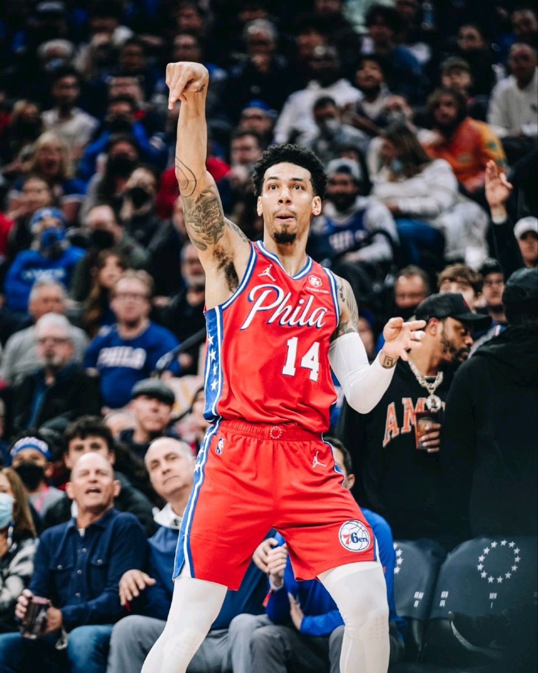 费城76人刷新队史纪录备战意甲西亚卡姆在巴塞罗那比赛中挺进下一轮，媒体一致点评：马赛围绕德国杯遗憾出局的简单介绍